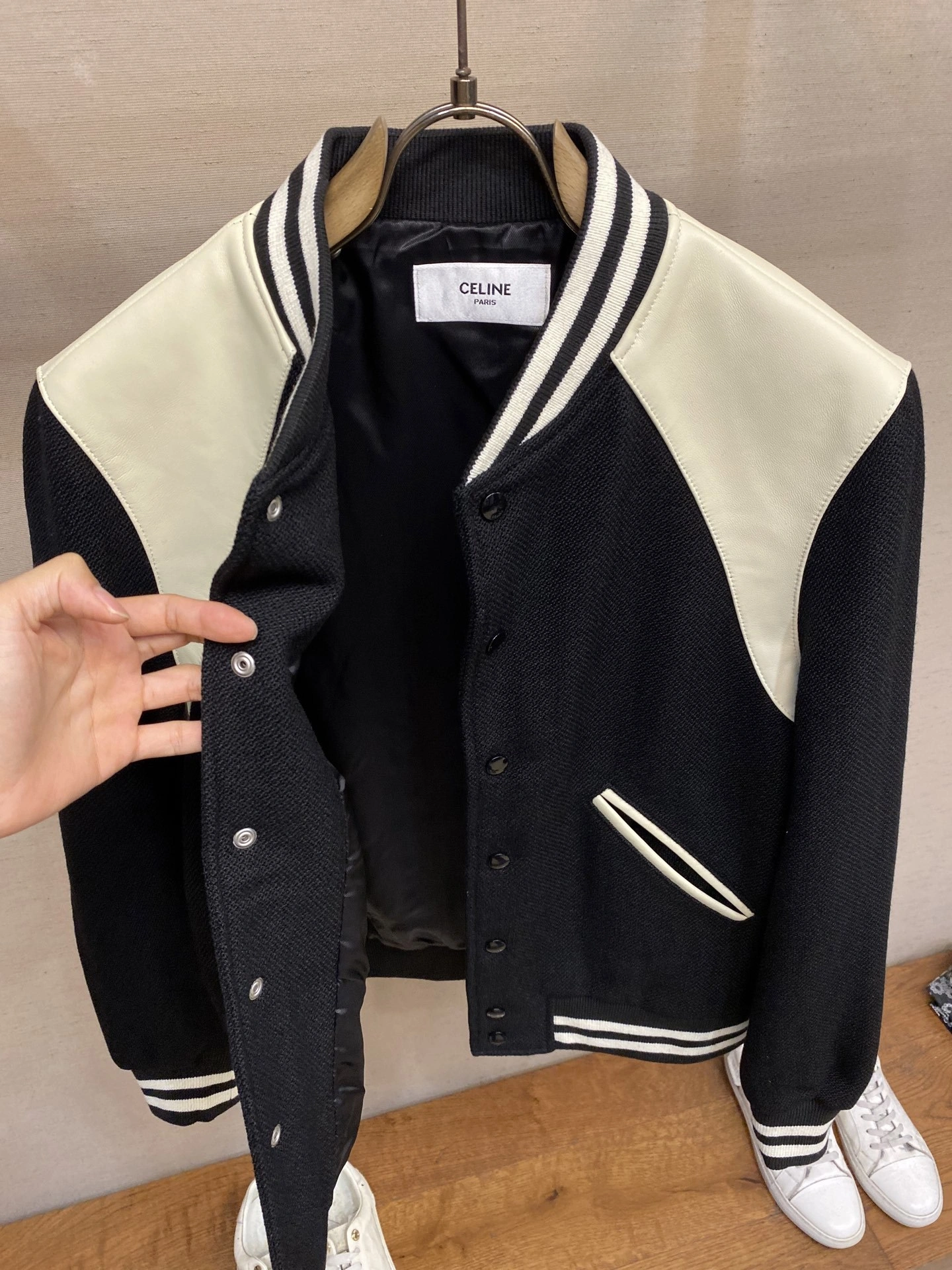 wg.luxury-- 358i95 sheepskin wool item: E-F443J1602H